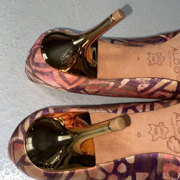 ALDO Aztec stilettos gold heels Sz EUR 40 made in Brazil - Picture 10 of 15
